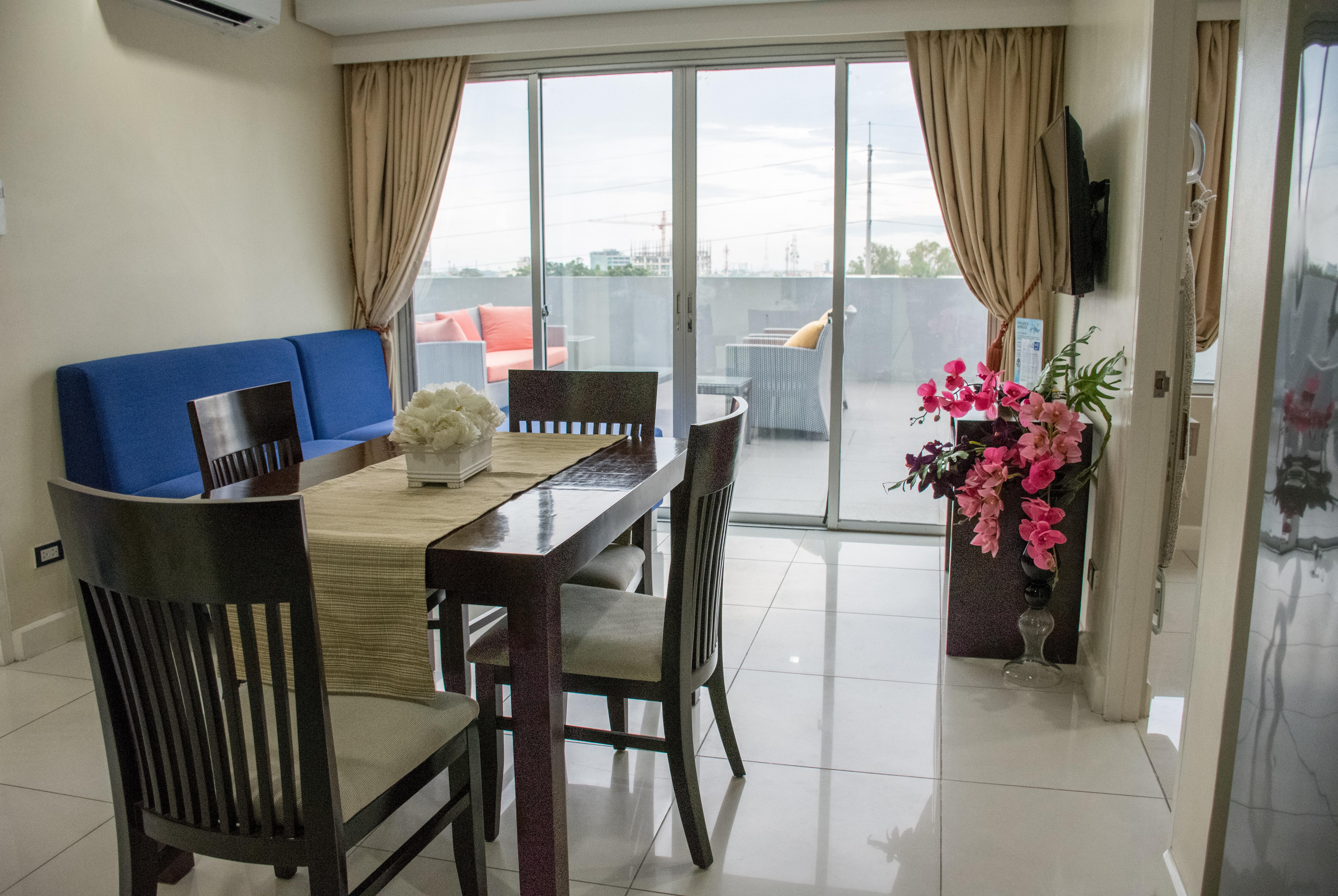 Alicia Apartelle Cebu Buitenkant foto