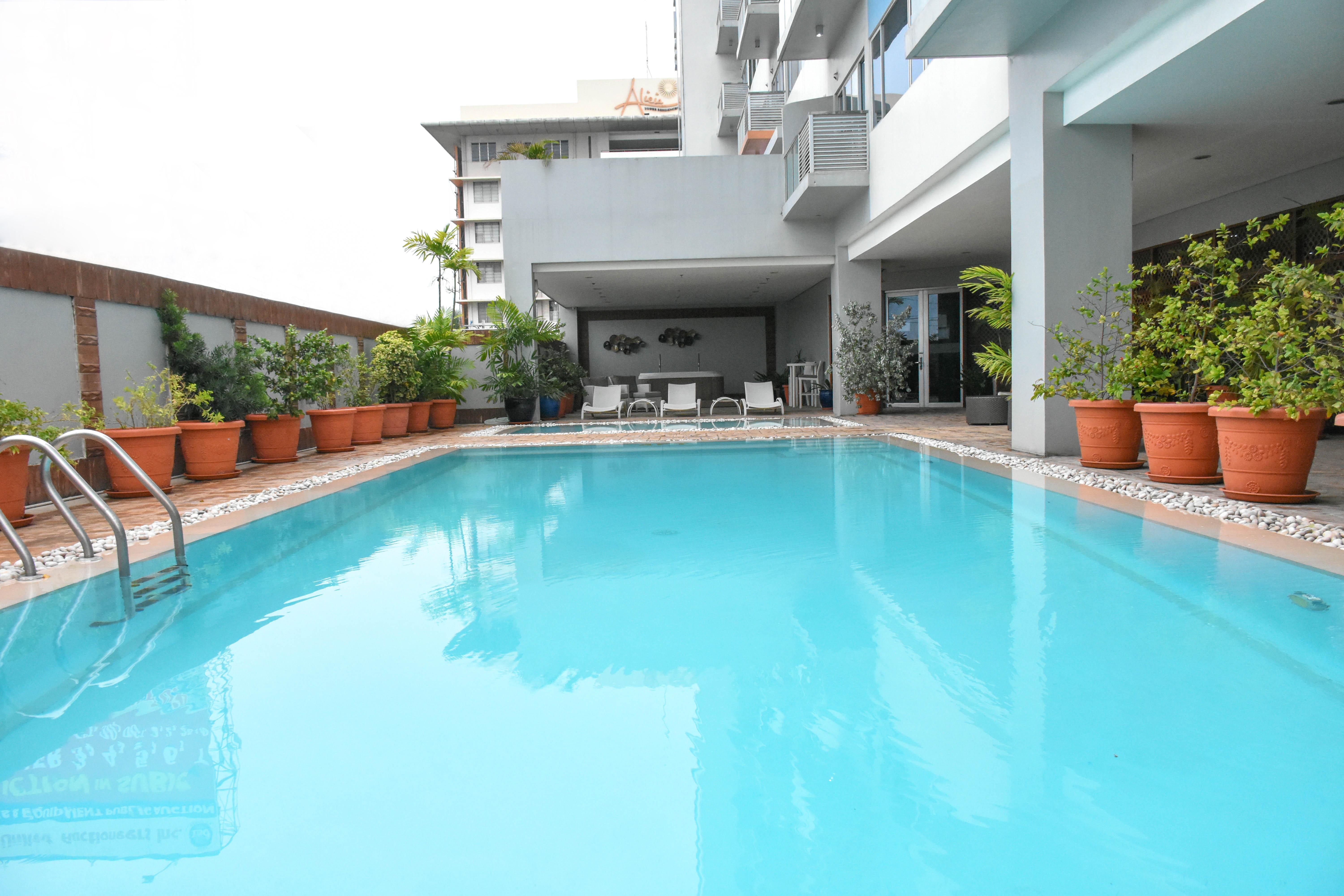 Alicia Apartelle Cebu Buitenkant foto